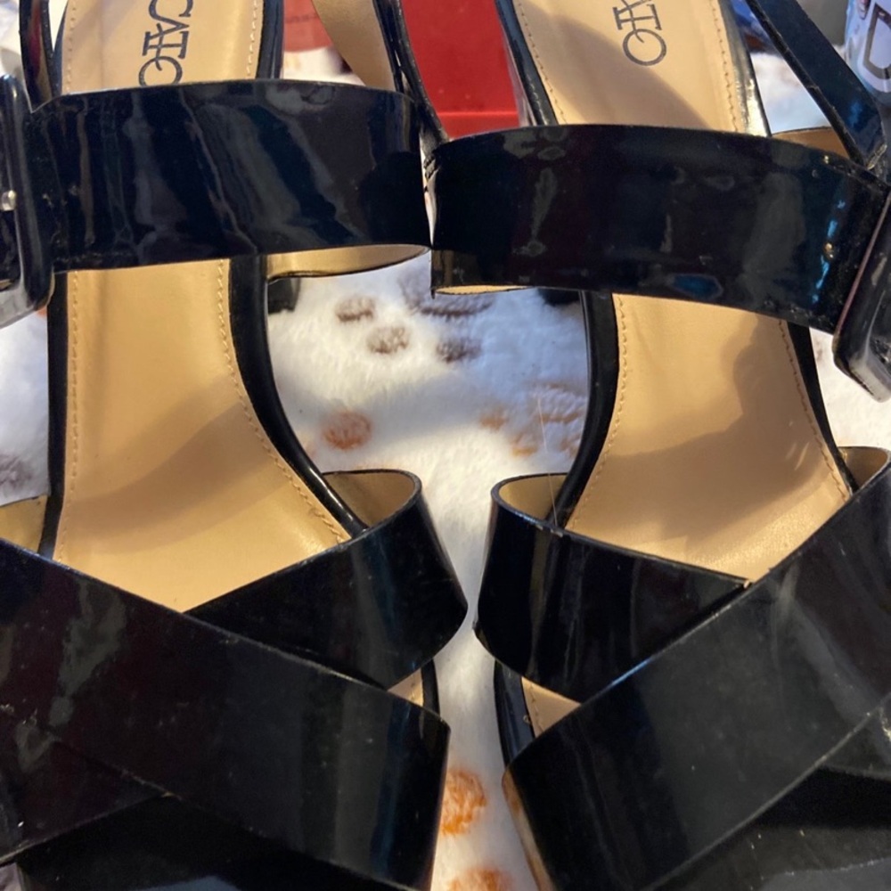 Cute black pebble shoes